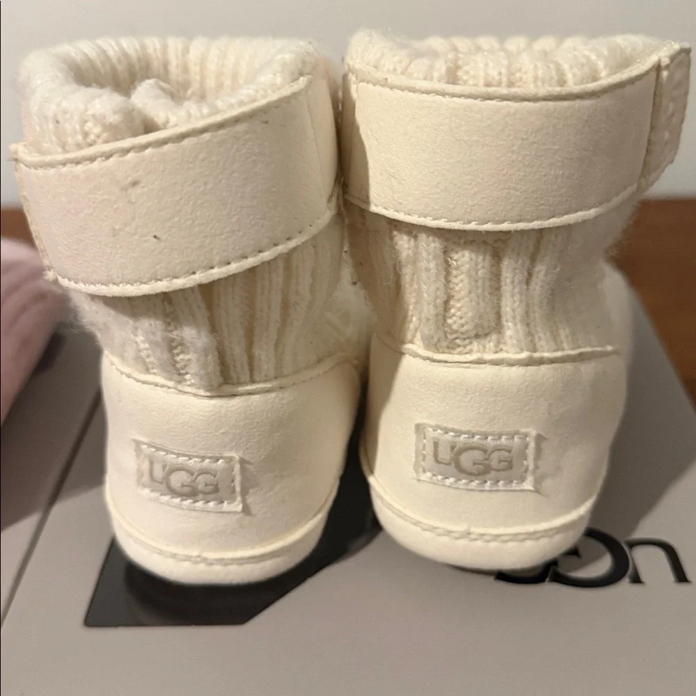 Ugg Skyler Boot Bundle - Picture 6 of 10